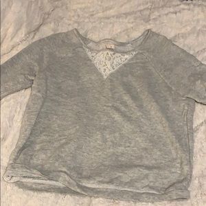 Quarter sleeve sweater